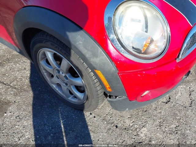 2010 MINI COOPER S WMWMS3C53ATY51209 Photo 5