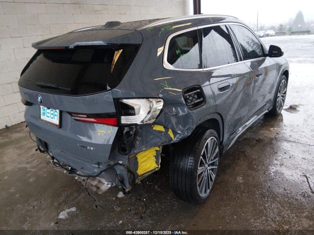 2023 BMW X1 WBX73EF05P5W06954 Photo 3