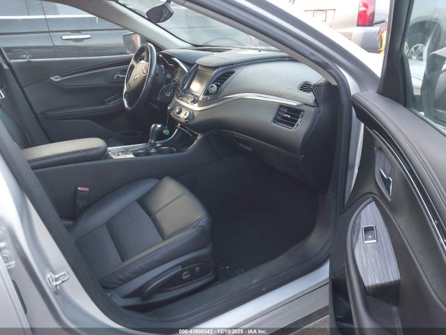 Chevrolet IMPALA 1LT 2017 2G1105SA2H9175237 Image 5