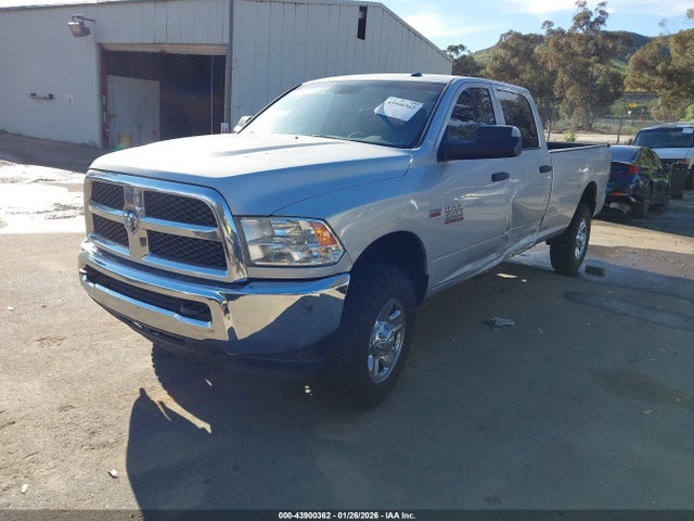 3C6UR5HJ8HG670735 RAM 2500 Tradesman 4x4 8&#039; Box