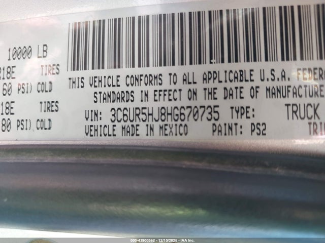 3C6UR5HJ8HG670735 RAM 2500 Tradesman 4x4 8&#039; Box