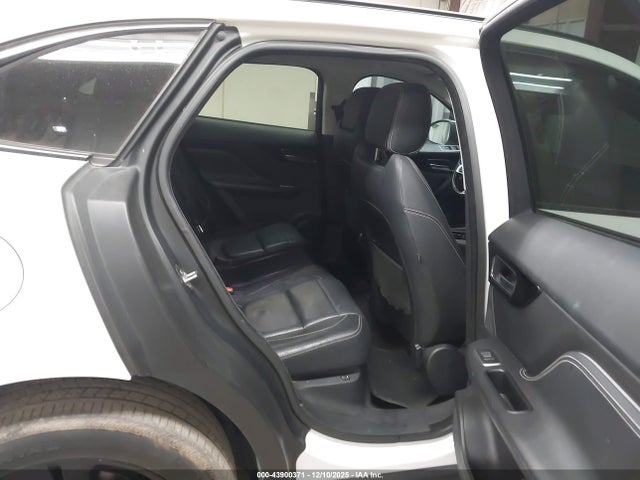 2017 JAGUAR F-PACE SADCL2BV9HA099291 Photo 7