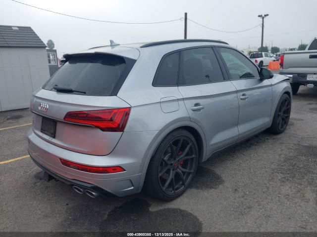 2021 AUDI SQ5 WA1B4AFY0M2019572 Photo 3