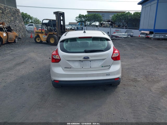 Ford FOCUS ELECTRIC 2014 1FADP3R47EL255258 Image 16