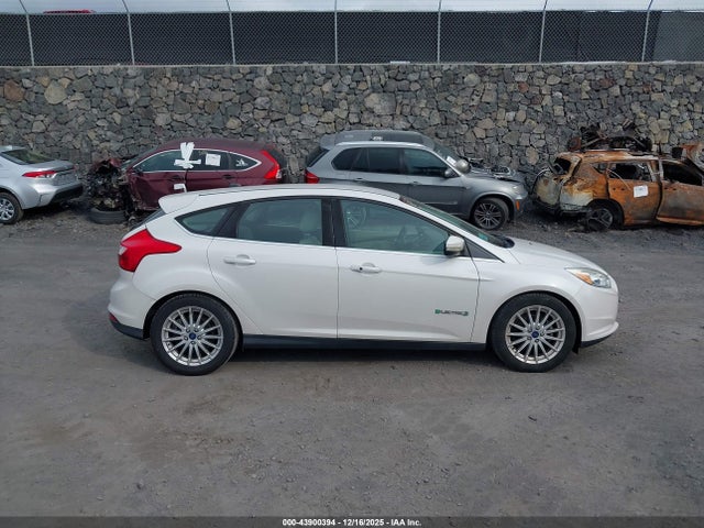 Ford FOCUS ELECTRIC 2014 1FADP3R47EL255258 Image 6