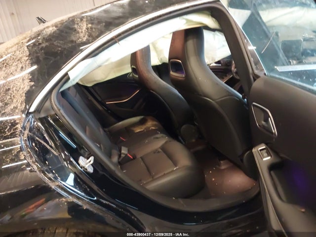 Mercedes-Benz CLA 250 2015 WDDSJ4EB3FN259008 Image 8
