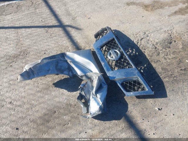 43900479 :رقم المزاد ، 1N6AD0EV0FN739889 vin ، 2015 Nissan Frontier مزاد بيع