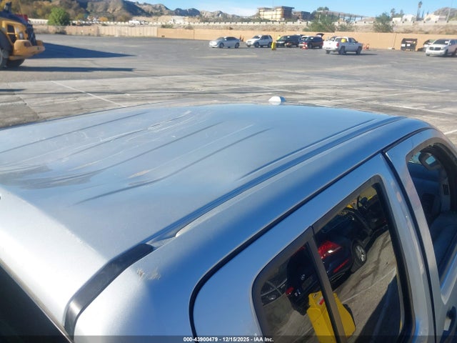 43900479 :رقم المزاد ، 1N6AD0EV0FN739889 vin ، 2015 Nissan Frontier مزاد بيع