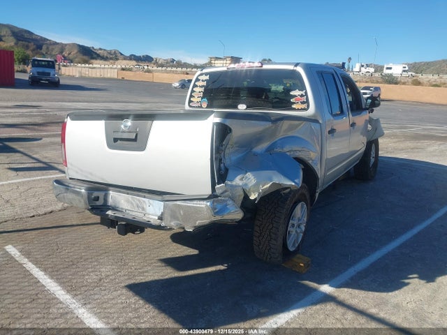 43900479 :رقم المزاد ، 1N6AD0EV0FN739889 vin ، 2015 Nissan Frontier مزاد بيع