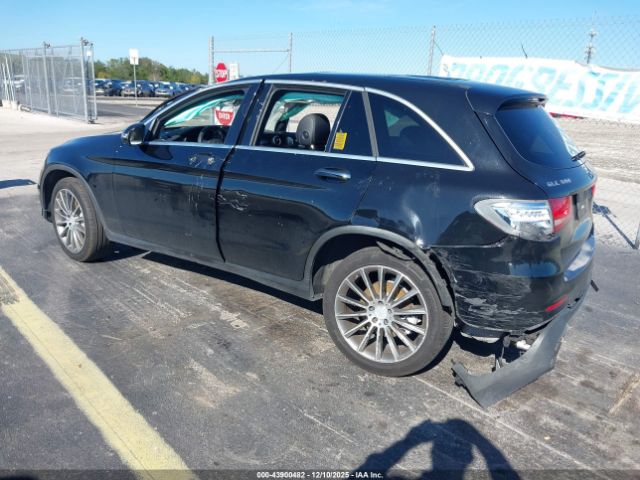 2016 MERCEDES-BENZ GLC 300 WDC0G4JB3GF006847 Photo 2