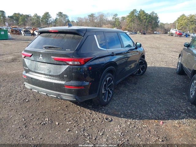 2022 MITSUBISHI OUTLANDER JA4J4UA81NZ044445 Photo 3