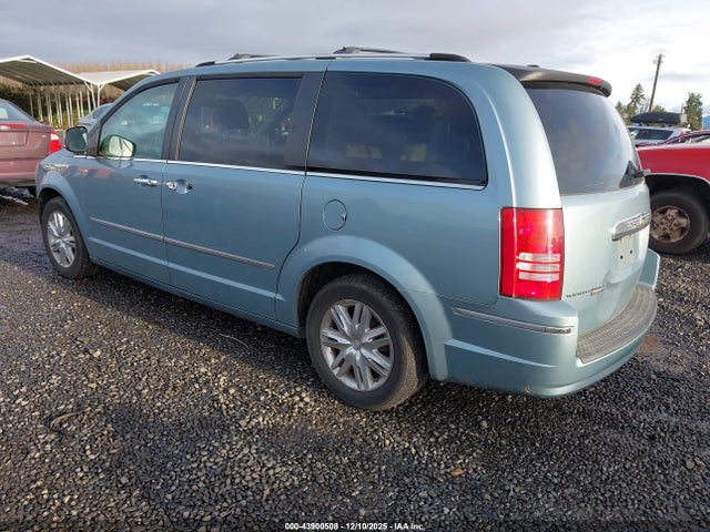 2008 CHRYSLER TOWN & COUNTRY 2A8HR64X88R703746 Photo 2