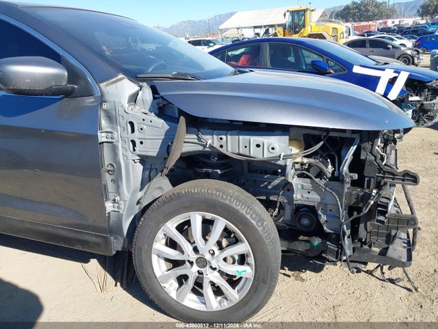 JN1BJ1CV1LW275299 Nissan Rogue Sport S Fwd Xtronic Cvt
