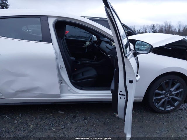 Mazda Mazda3 Preferred 2021 JM1BPBLL2M1335430 Image 5