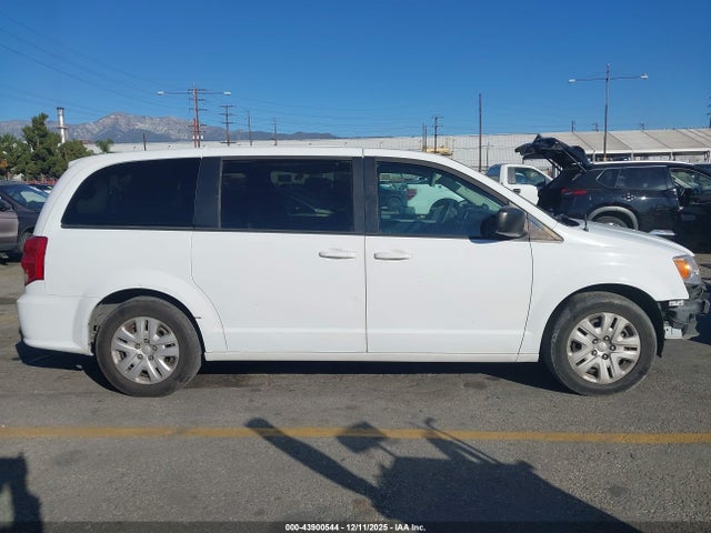 Dodge Grand Caravan Se 2018 2C4RDGBG7JR231676 Image 14