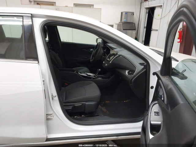 1G1ZD5ST4LF113167 Chevrolet Malibu Fwd Lt