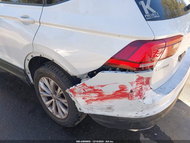 3VV1B7AX5KM039879 Volkswagen Tiguan 2.0t S