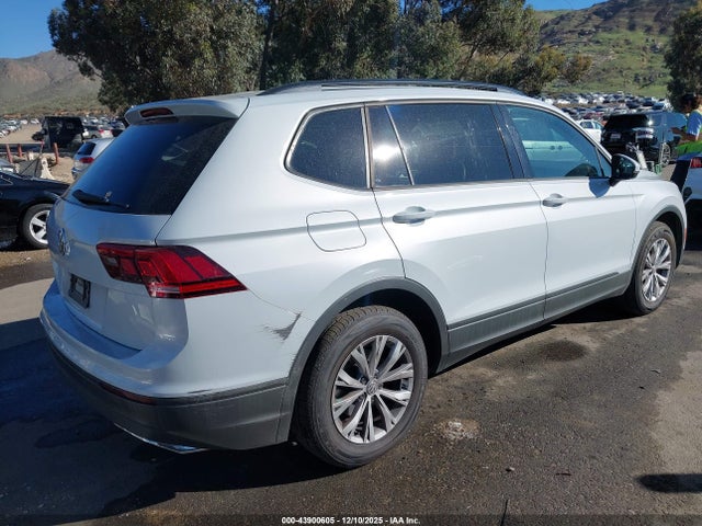 3VV1B7AX5KM039879 Volkswagen Tiguan 2.0t S
