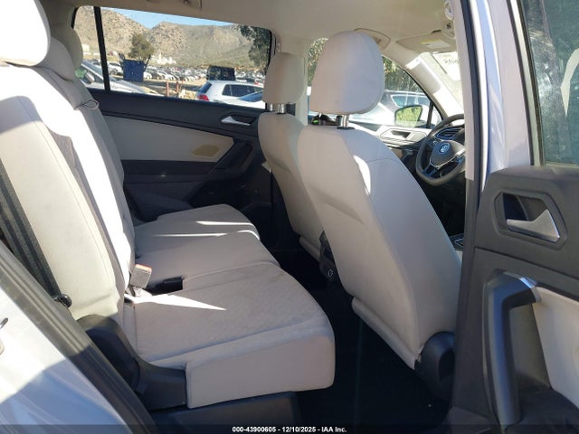 3VV1B7AX5KM039879 Volkswagen Tiguan 2.0t S