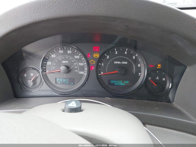 2005 JEEP GRAND CHEROKEE 1J4HR48N35C608241 Photo 6