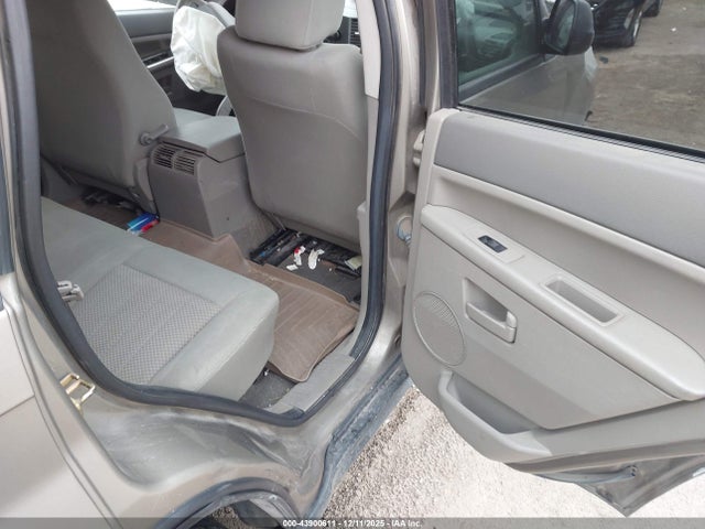 2005 JEEP GRAND CHEROKEE 1J4HR48N35C608241 Photo 7
