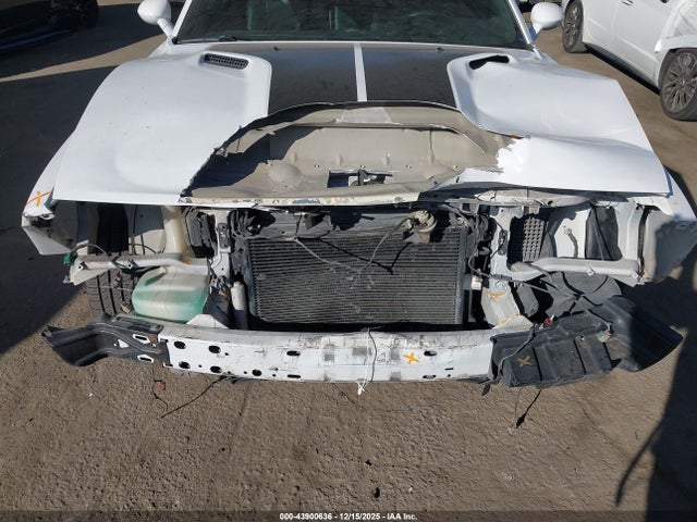 Dodge Challenger 2014 2C3CDYAG9EH139708 Image 6