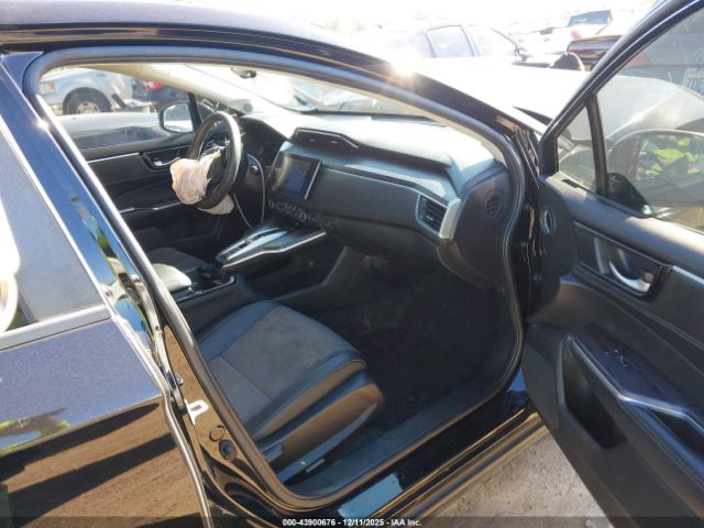 2018 HONDA CLARITY PLUG-IN HYBRID JHMZC5F16JC008503 Photo 4