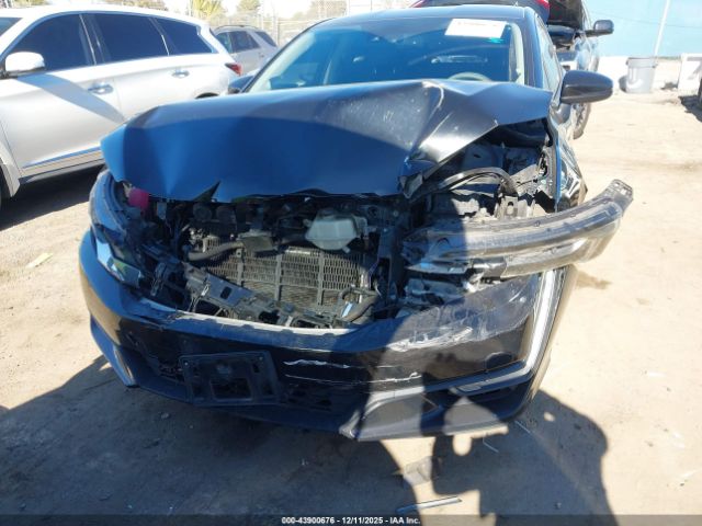 2018 HONDA CLARITY PLUG-IN HYBRID JHMZC5F16JC008503 Photo 5