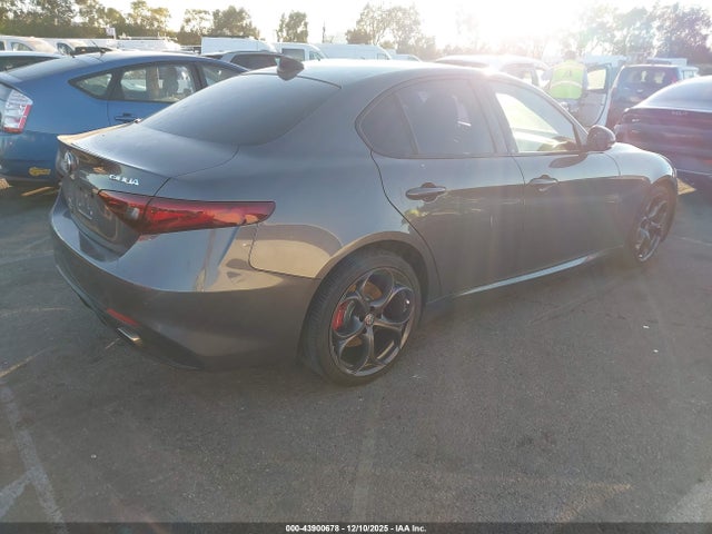 ZARFAMBN3K7603984 Alfa Romeo Giulia Ti Sport Rwd