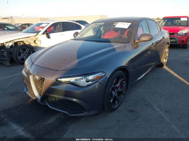 ZARFAMBN3K7603984 Alfa Romeo Giulia Ti Sport Rwd