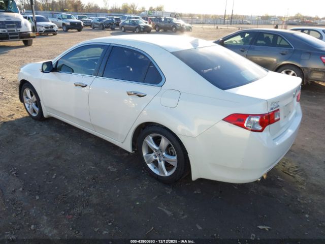 2010 ACURA TSX JH4CU2F6XAC035832 Photo 2