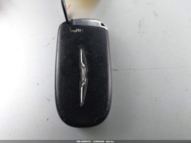 2018 CHRYSLER 300 2C3CCABT0JH117211 Photo 10