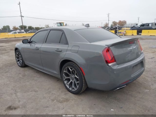 2018 CHRYSLER 300 2C3CCABT0JH117211 Photo 2