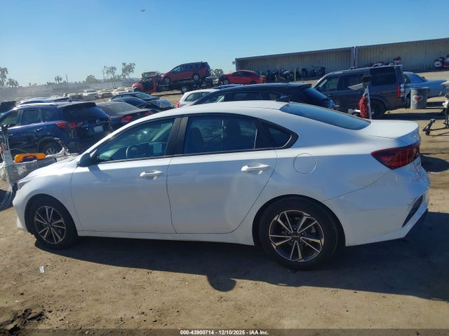 3KPF24ADXNE474369 KIA Forte Lxs