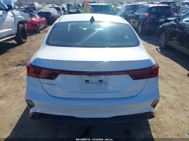 3KPF24ADXNE474369 KIA Forte Lxs