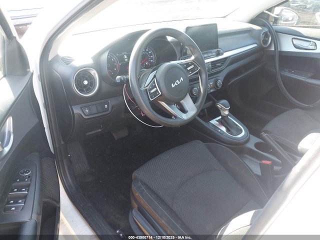 3KPF24ADXNE474369 KIA Forte Lxs
