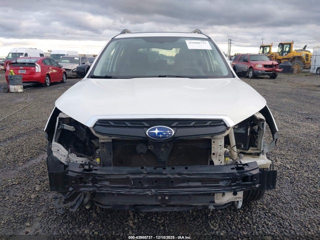 Subaru Forester 2.5i Premium 2018 JF2SJAEC9JH462737 Image 13