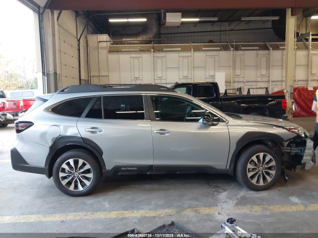 4S4BTANC7S3266461 Subaru Outback Limited