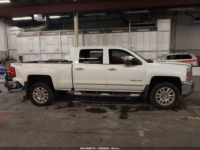 1GC1KWE88GF153605 Chevrolet Silverado 2500hd Ltz