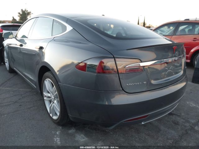 2013 TESLA MODEL S 5YJSA1CNXDFP27124 Photo 2