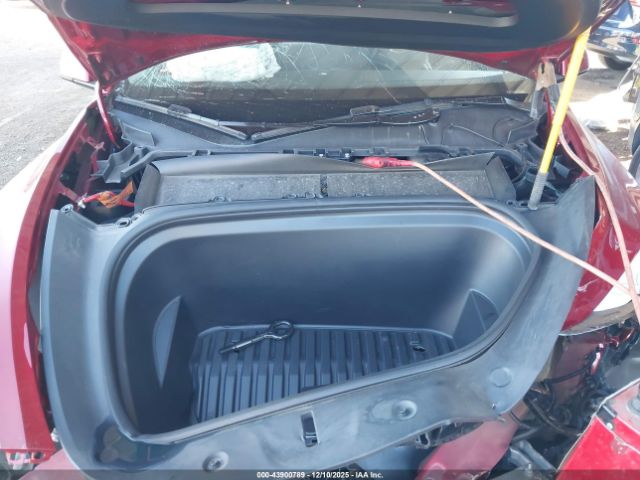 2024 TESLA MODEL Y 7SAYGDEE8RA275110 Photo 9