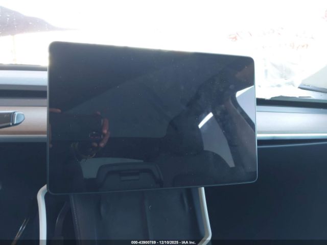 2024 TESLA MODEL Y 7SAYGDEE8RA275110 Photo 6