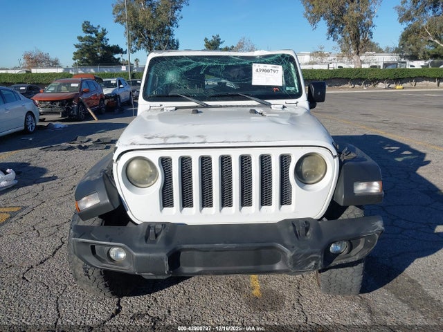 1C4HJXDG0KW648437 Jeep Wrangler Unlimited Sport S 4x4