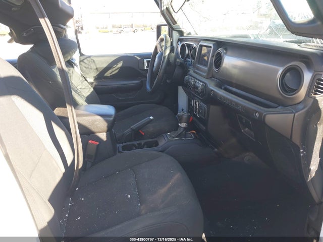 1C4HJXDG0KW648437 Jeep Wrangler Unlimited Sport S 4x4