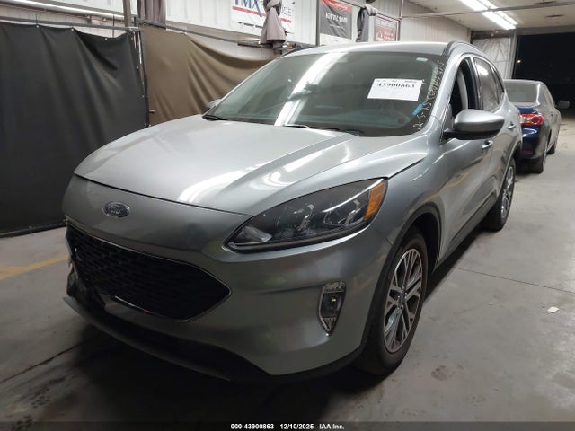 1FMCU0H69NUB59315 Ford ESCAPE SEL