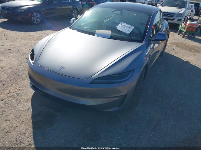 2025 TESLA MODEL 3 5YJ3E1ET7SF926407 Photo 1