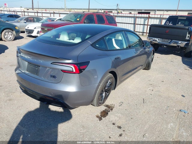 2025 TESLA MODEL 3 5YJ3E1ET7SF926407 Photo 3