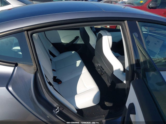2025 TESLA MODEL 3 5YJ3E1ET7SF926407 Photo 7