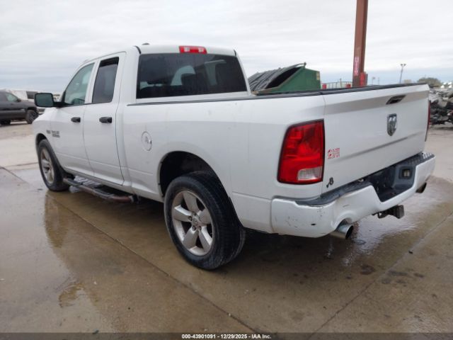 2013 RAM 1500 1C6RR6FT3DS500575 Photo 2