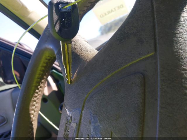 2000 MITSUBISHI MONTERO SPORT JA4LS31H9YP812679 Photo 10